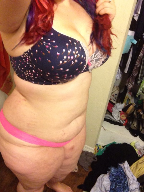 maraannemeyow:  I am glorious and beautiful, and anyone that tries to tell me different can fuck off