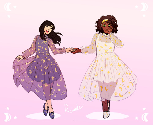 Saw these pretty matching dresses and was immediately struck by the urge to draw my lovely loving la