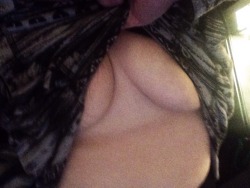 lowkeybbygirl:  need to be cuddled and kissed