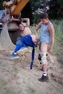 manly-hairy-gay-porn:  meniwannafuck:  FOR MANLY, HAIRY AND FUCKING HOT GAY PORNVISIT MY BLOG HERE