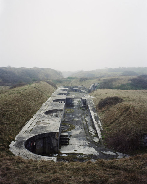 toocatsoriginals:“The Last Stand” - The Forgotten Wartime Structures of Great BritainA book by photographer Marc Wilson. Front Gun Placements - Portland, Dorset, England Pillbox - Abbott’s Cliffe, Kent, England Fort - Brean Down II, Somerset, England