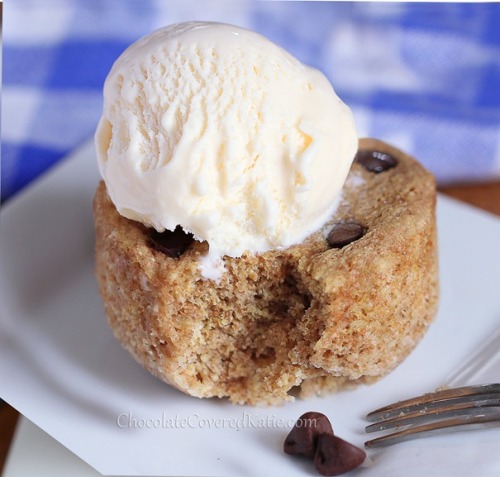 alloftheveganfood:  Vegan Mug Cake Round Up One Minute Chocolate Cake in a Mug (GF/SF) Banana Microwave Mug Cake One Minute Coffee Cake in a Mug (SF) Single Serving Chocolate Chip Cake in a Mug (GF/SF) Coconut Pandan Mug Cake (GF) Sweet Potato Mug Cake