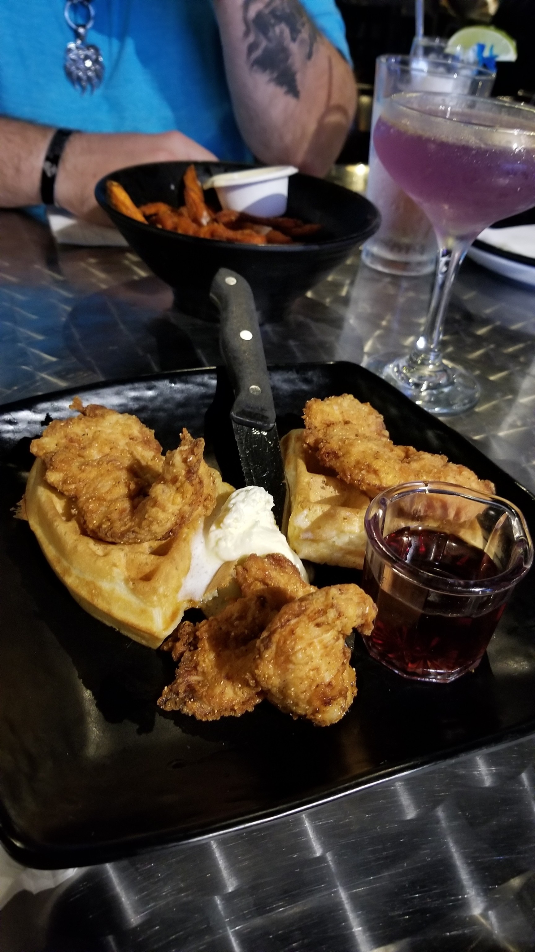 thingssthatmakemewet:@mossyoakmaster surprised me with a date night and dinner reservations at a cool restaurant/bar near our new house! 🥺🥰💖 tried chicken and waffles for the first time ever and it was delish 😍🤤 also had a พ cocktail