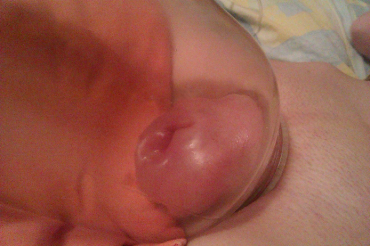 pumpthatjuicycunt:  His and hers pumping. What a session! 