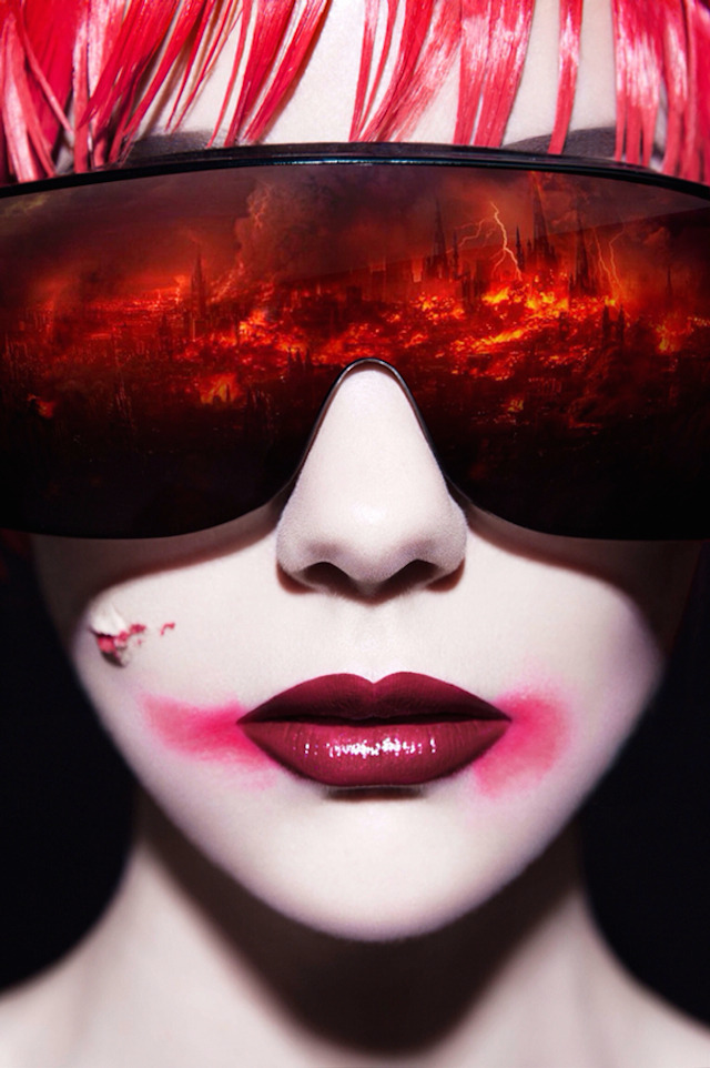 fer1972:  Reflecting Glasses Portraits by Huainan Li 