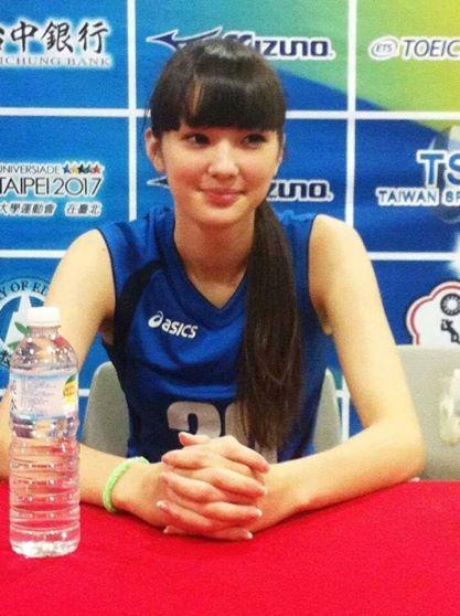 lelouch-vi-britannia11:  Kazak voleybolcu Sabina Altynbekova 