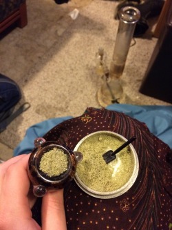 adaisyinreverie:Kiefy bowls 🙈