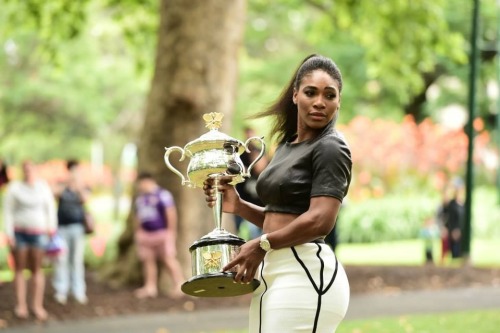 basednkrumah:Trophy photo shoot
