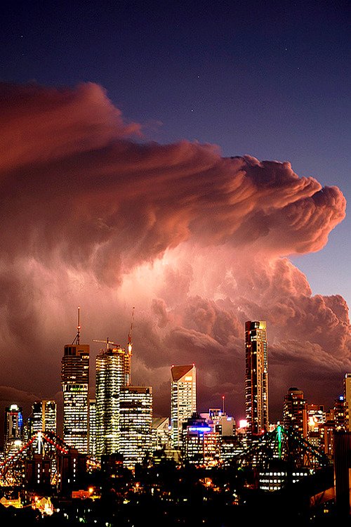 e4rthy:  Looming Clouds by Jacob Lambert 
