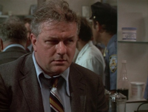  Dog Day Afternoon (1975) - Charles Durning as Moretti [photoset #3 of 4]