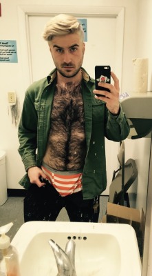 love-chest-hair:A new contrast… …. http://bit.ly/1NPuFKl