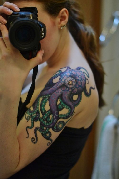 thepaintedbench:Octopus Shoulder Tattoo