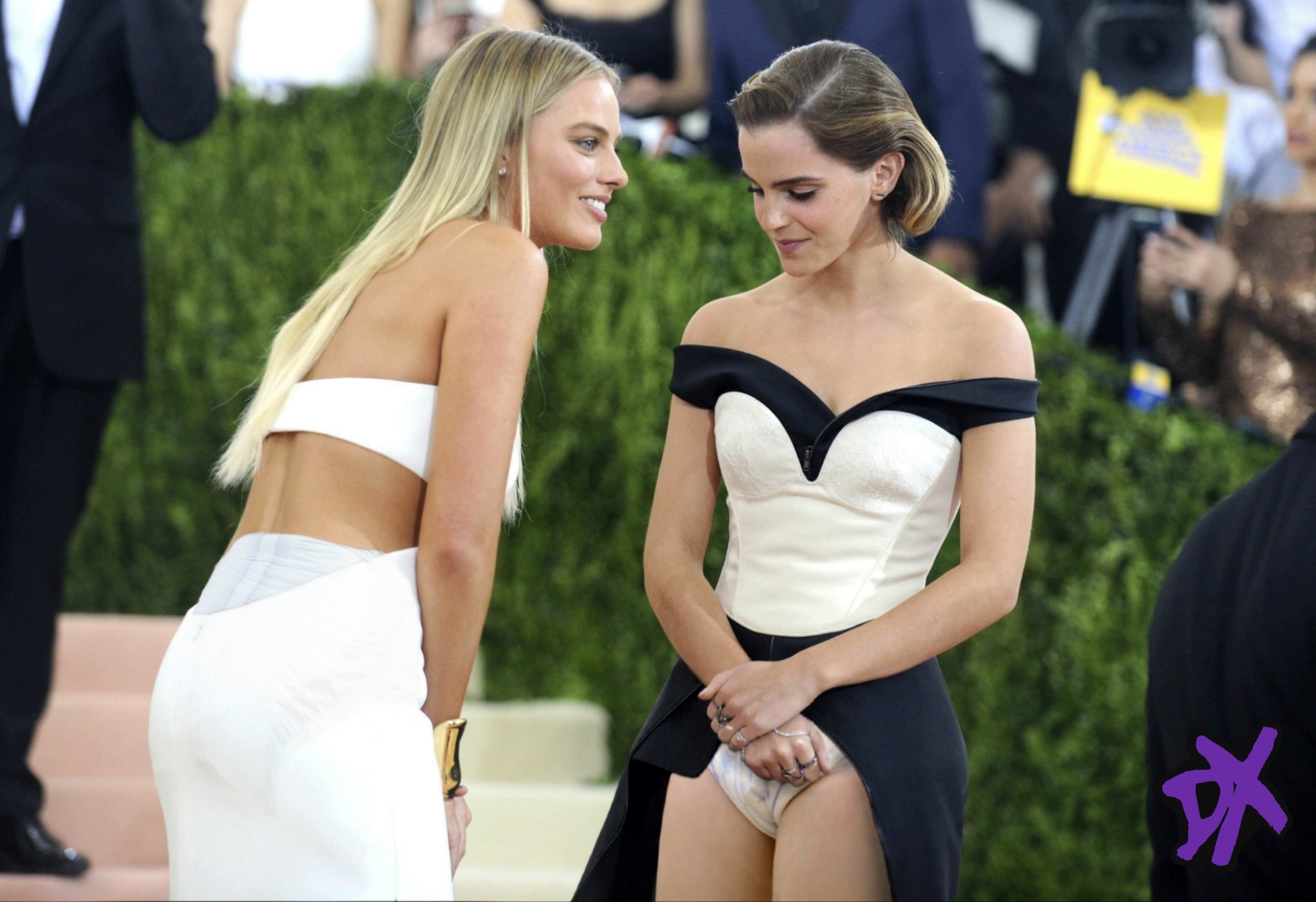 Porn diaperedxtreme:Margot Robbie and Emma WatsonIf photos