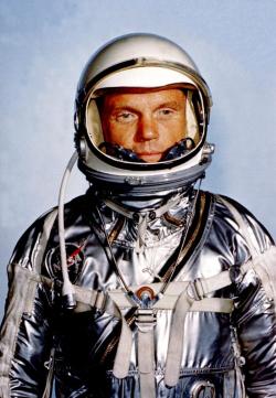 canadian-space-agency:  52 years ago, on February 21st 1962, John Glenn became the first American to orbit Earth! Credit: Historical Pictures