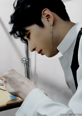 sejunies: the side profile that can win an award