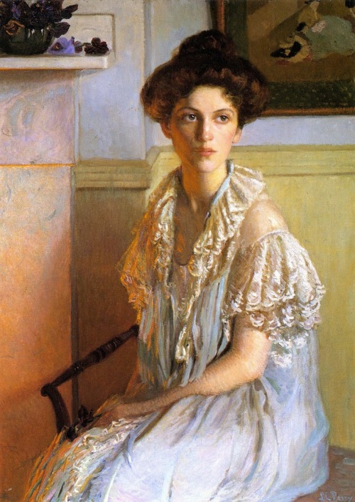 Lilla Cabot Perry - Lady with a Bowl of Violets (1910)