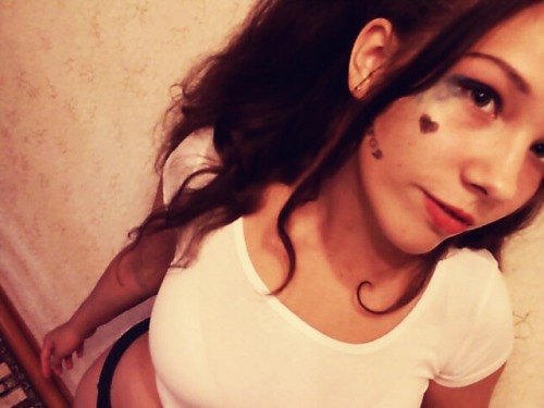 hotharleyquinn-blog: look at me as a Harley Quinn  #Harley You would nail it