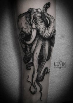 origamirabbit:  Ien Levin tattoo 