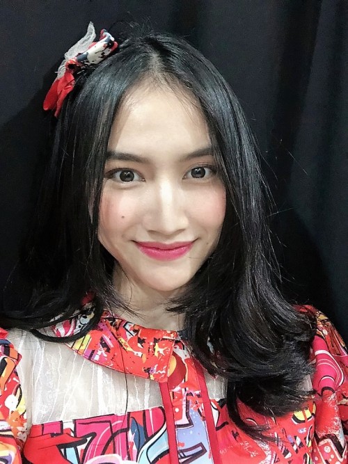 Frieska Anastasia Laksani / Frieska - JKT48 Team J Captain (1st Gen)