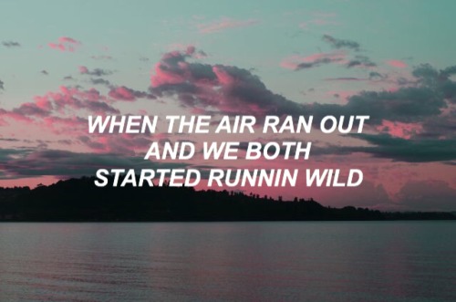 nohomolarry:  What A Feeling // One Direction (credit to owners of pics) 
