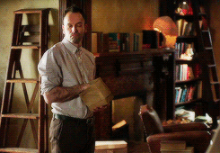 joffersbaratheon-deactivated201:  actual twelve year old sherlock holmes.