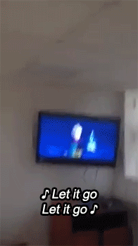 as-seen-on-disney:  disneyaddictblr:  ice-and-metaphors:  sizvideos:  Marines singing Let it go - Video  OMG  SCREAMING  I JUST LAUGHED SO HARD THAT I SNORTED AND CHOKED 