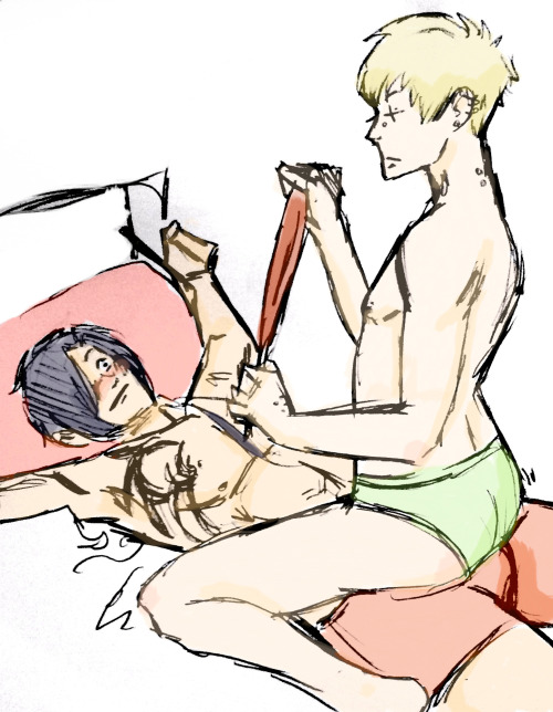 holla-charmedboy: *z snaps in a distance* GET IT NOIZ I dont know what Im doing anymore