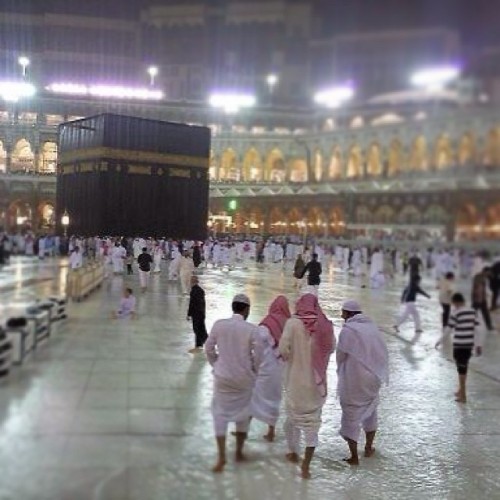 islamicthinking:  Raining at the Masjid-al-Haram, Makkah. 