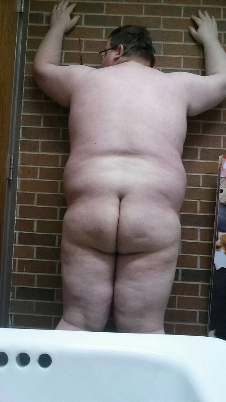 sumo140:  bechubandcarryon: This is my boi Jake I will be posting more from him He