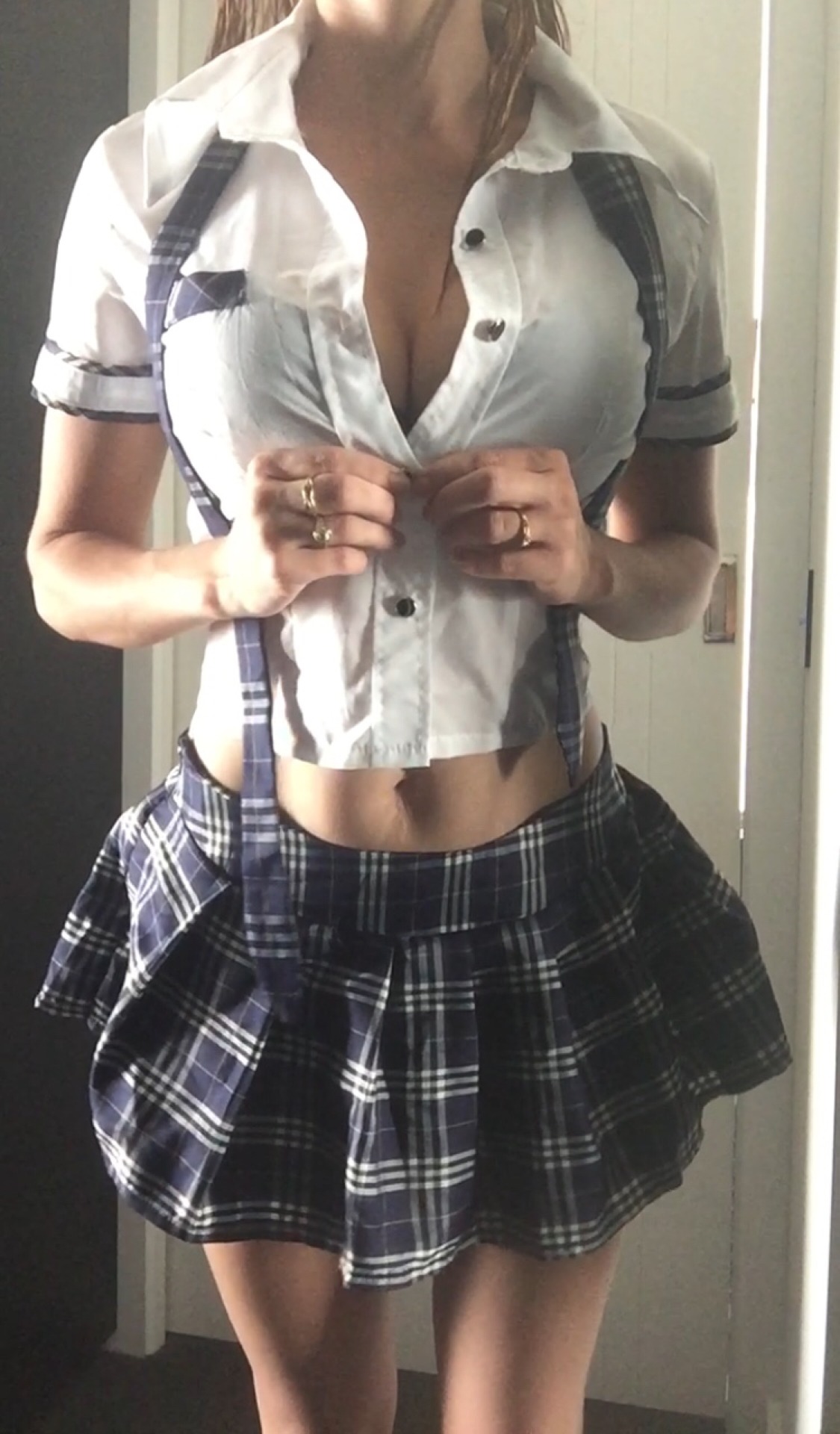 alteregochick:  alteregochick:  I have been such a naughty girl, who wants to come