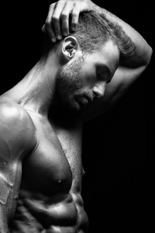 ledomsh:  Lolo Mari by Joan Crisol 