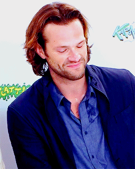 aborddelimpala:  starsmish:  Do not touch me! We are all Jared (●´∀｀●)