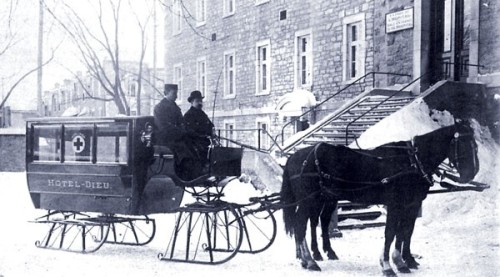 Ambulance - Hotel-Dieu Hospital, Montreal, 1912. 