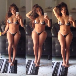 bombshellbootys:  Good Lawd!! Jasmin Cadavid!