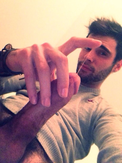 the-iant:  Selfies :)