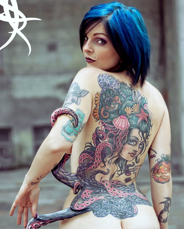 skindeeptales:  Riae Suicide ph by InBlack