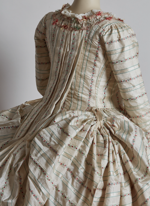Robe à la piémontaise ca. 1775-80From Cora Ginsburg