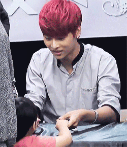 richboychen-deactivated20130930:  Hakyeon's cute little fan ( ´ ▽ ` )ﾉ*:・ﾟ✧