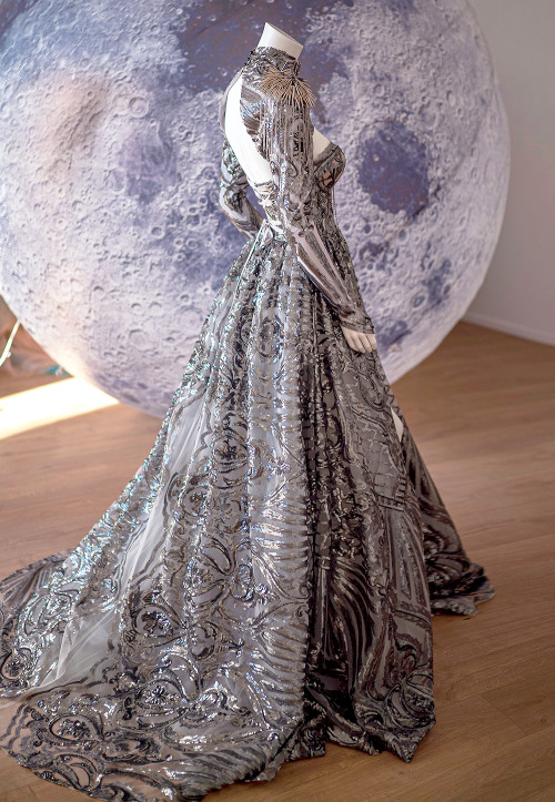 evermore-fashion:Favourite Designs: Chotronette ‘Moonshine’ Gown [x] [image id: three pictures of a 