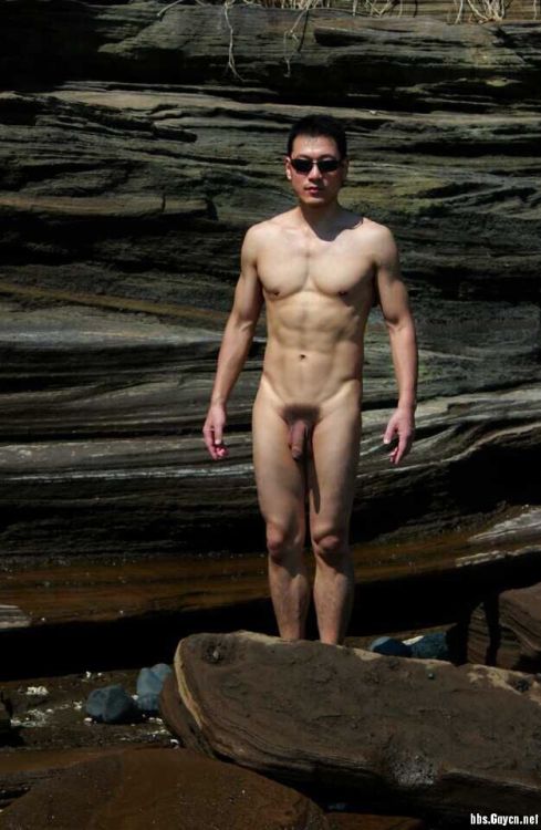 route122:  mantop10691:  曾經紅極一時的南京名媛…密陶哥哥  Our nice asian guys here↓↓↓http://route122.tumblr.com/archive