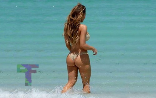 prolificfuse:(via Daphne Joy Looking Sexy at The Beach While Her Man is Away) 