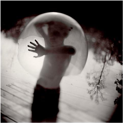 odefrathings:Bubble (2003) -Keith Carter- 