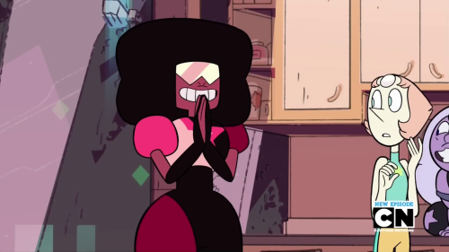 jen-iii:‘PFFT-EHEHE, Check out Garnet!’Screencap Re-Draw request by reeves3!