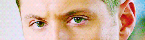redstainedledger:Dean + Fanfiction green eyes