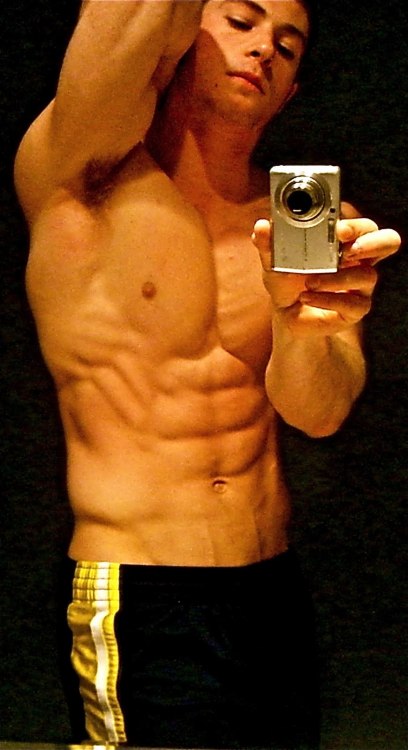 prestidigitasn:  Alex Santaniello Home Page   |    Male Models Tags    |   Archives