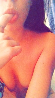 Sydneyrenee55:  Sirsplayground:  I’m Being A Greedy Little Girl And Submitting