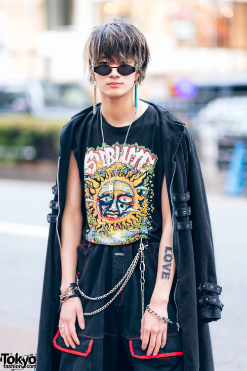 Shiryu and Ken - both 18 years old - on the street in Harajuku wearing fashion by Broke City Gold (t