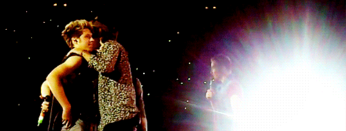 fyonedirection:&ldquo;i’d do niall&rdquo; | milan