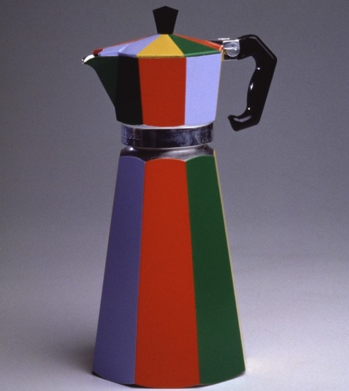 abcucino:Alessandro Mendini, caffettiera Mostra: “L’ Oggetto Banale”, Biennale di Venezia, 1980