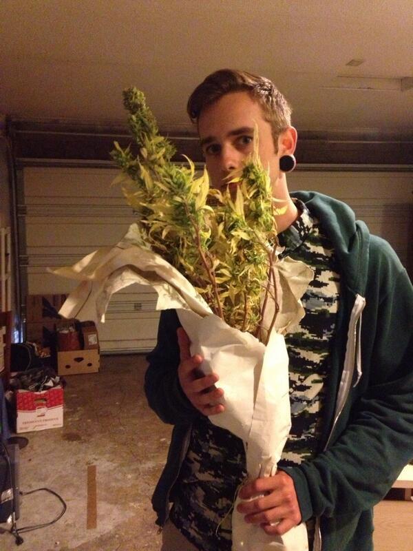 whiskydaddy:  how to ask a girl to homecoming